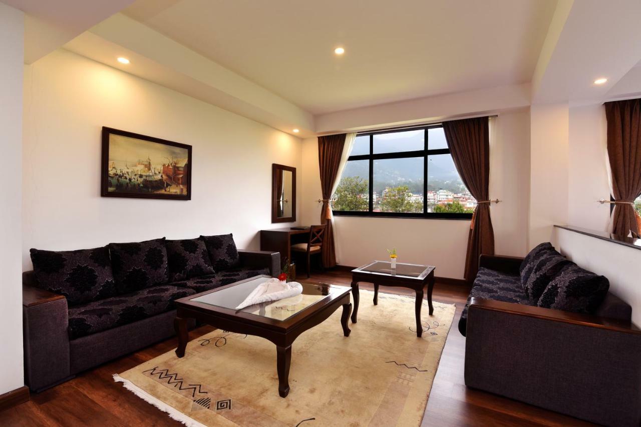 Park Village Resort By Kgh Group Katmandou Extérieur photo