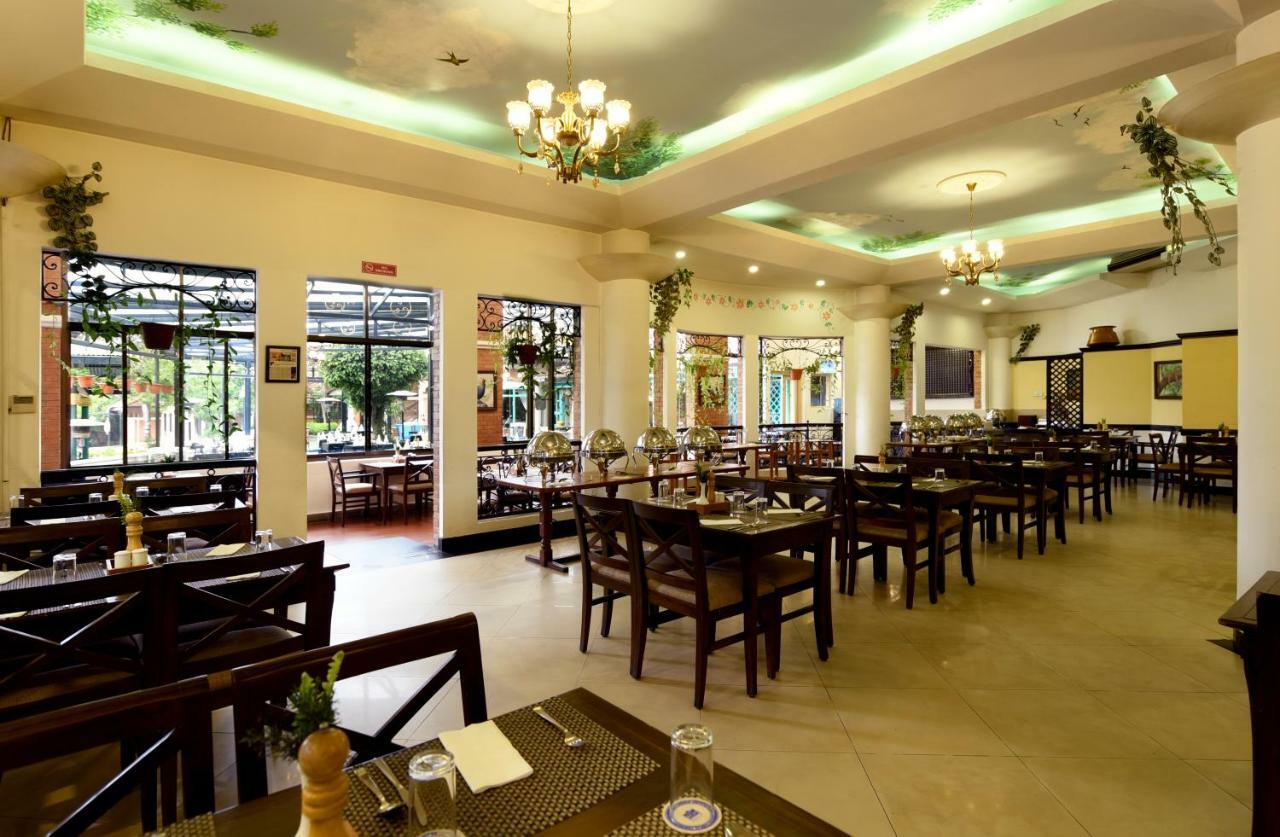 Park Village Resort By Kgh Group Katmandou Extérieur photo