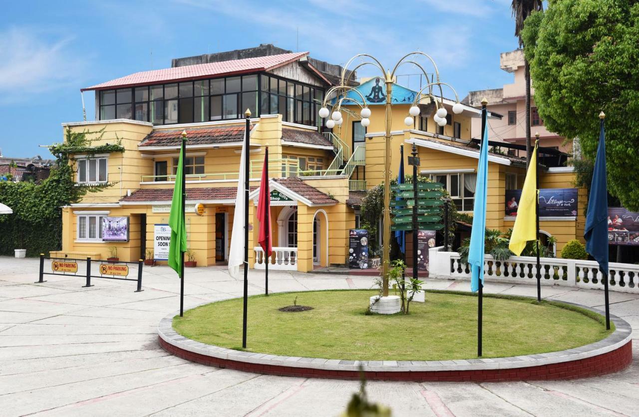 Park Village Resort By Kgh Group Katmandou Extérieur photo
